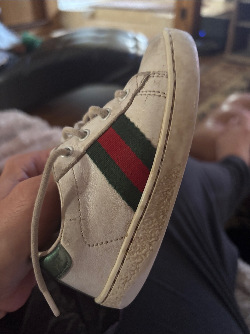 GUCCI ACE Kids White Leather Sneakers with Green & Red Stripe.
